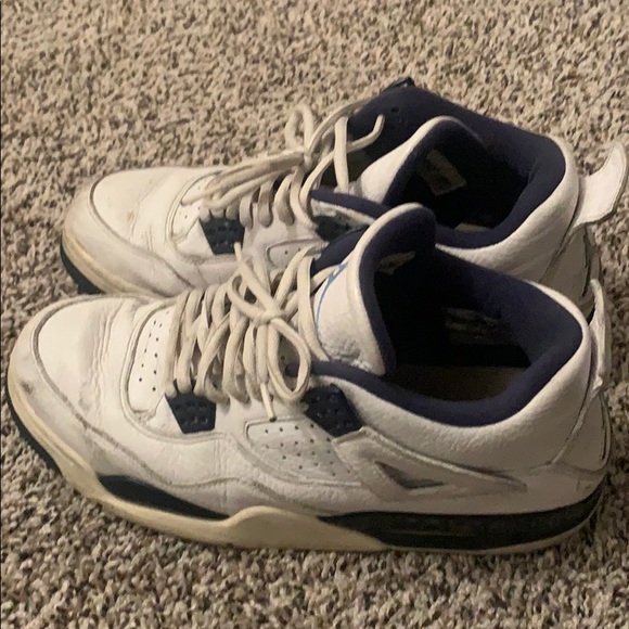 Shoes - Picture 3 of 4